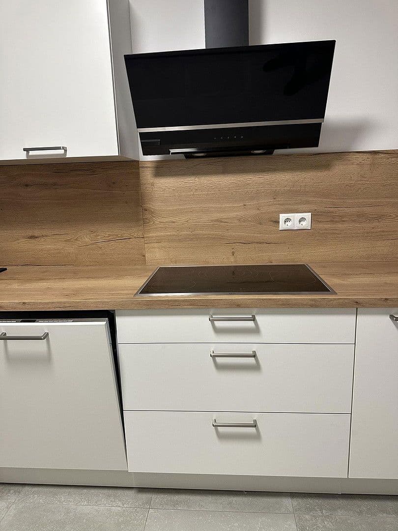 Pronájem bytu 4+1 94 m², Badstr. 131, Egloffstein, Bavorsko Pronájem bytu 4+1 94 m², Badstr. 131, Egloffstein, Bavorsko