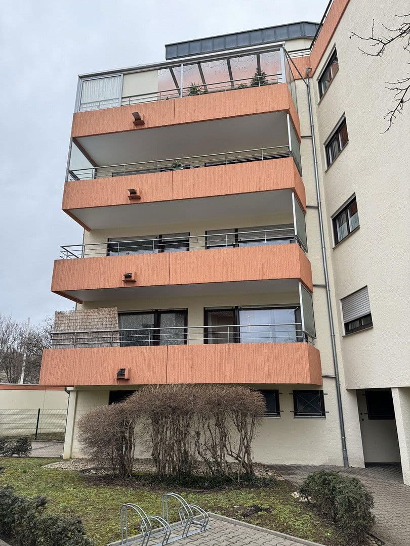 Pronájem bytu 3+1 84 m², Lenbachweg 1, Heilbronn, Bádensko-Württembersko Pronájem bytu 3+1 84 m², Lenbachweg 1, Heilbronn, Bádensko-Württembersko