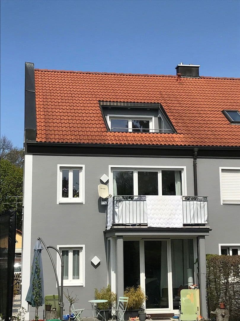 Pronájem bytu 3+1 89 m², Spieljochstr. 8, München, Bavorsko Pronájem bytu 3+1 89 m², Spieljochstr. 8, München, Bavorsko