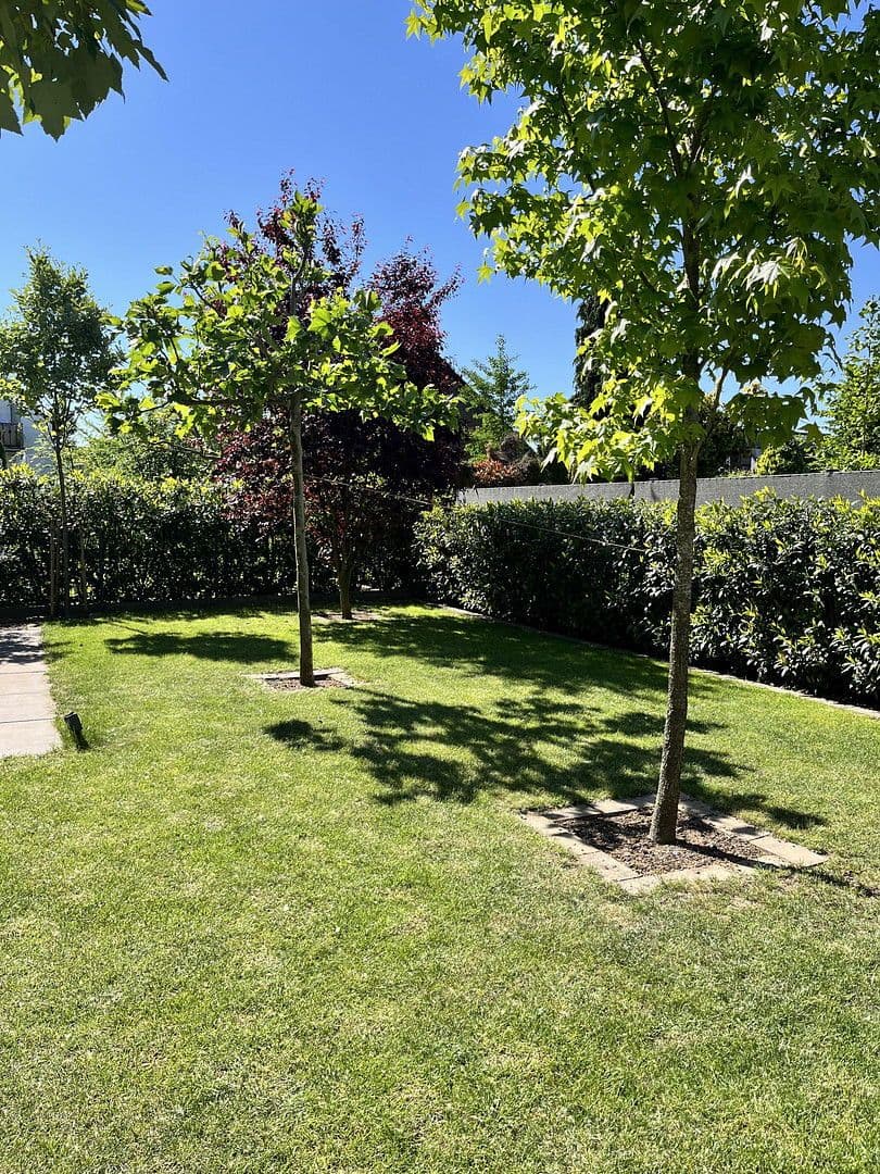 Pronájem domu 201 m², pozemek 436 m², Bad Vilbel, Hessen Pronájem domu 201 m², pozemek 436 m², Bad Vilbel, Hessen