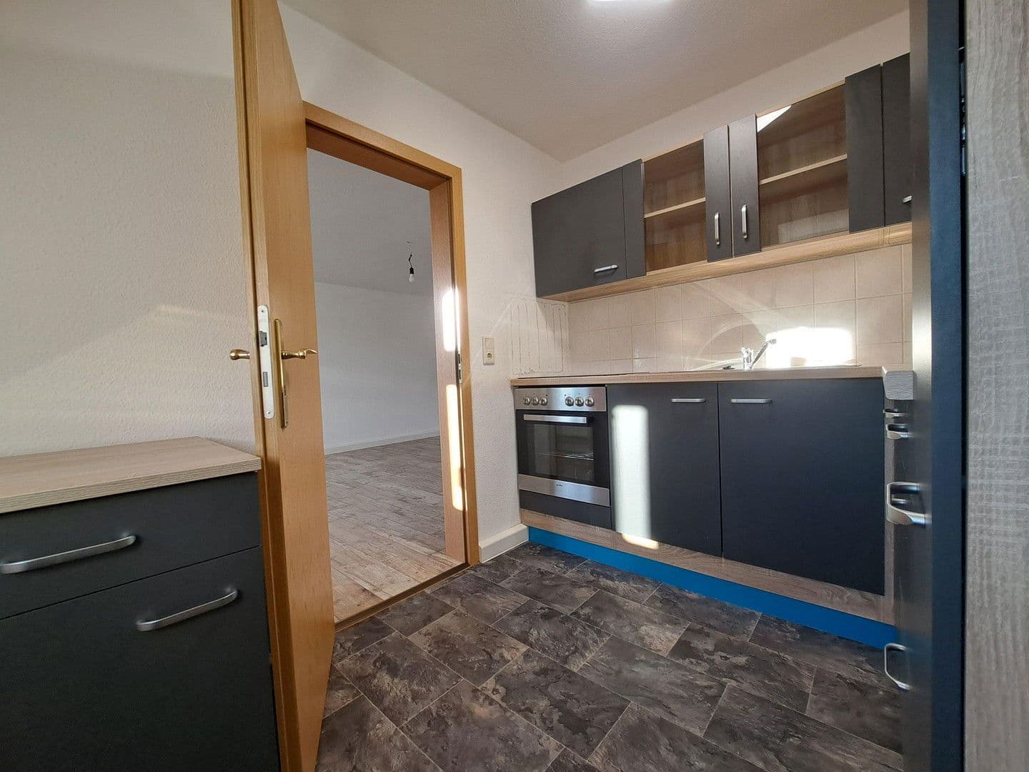 Pronájem bytu 3+1 73 m², Biesnitzer Str. 72, Zhořelec, Sasko Pronájem bytu 3+1 73 m², Biesnitzer Str. 72, Zhořelec, Sasko