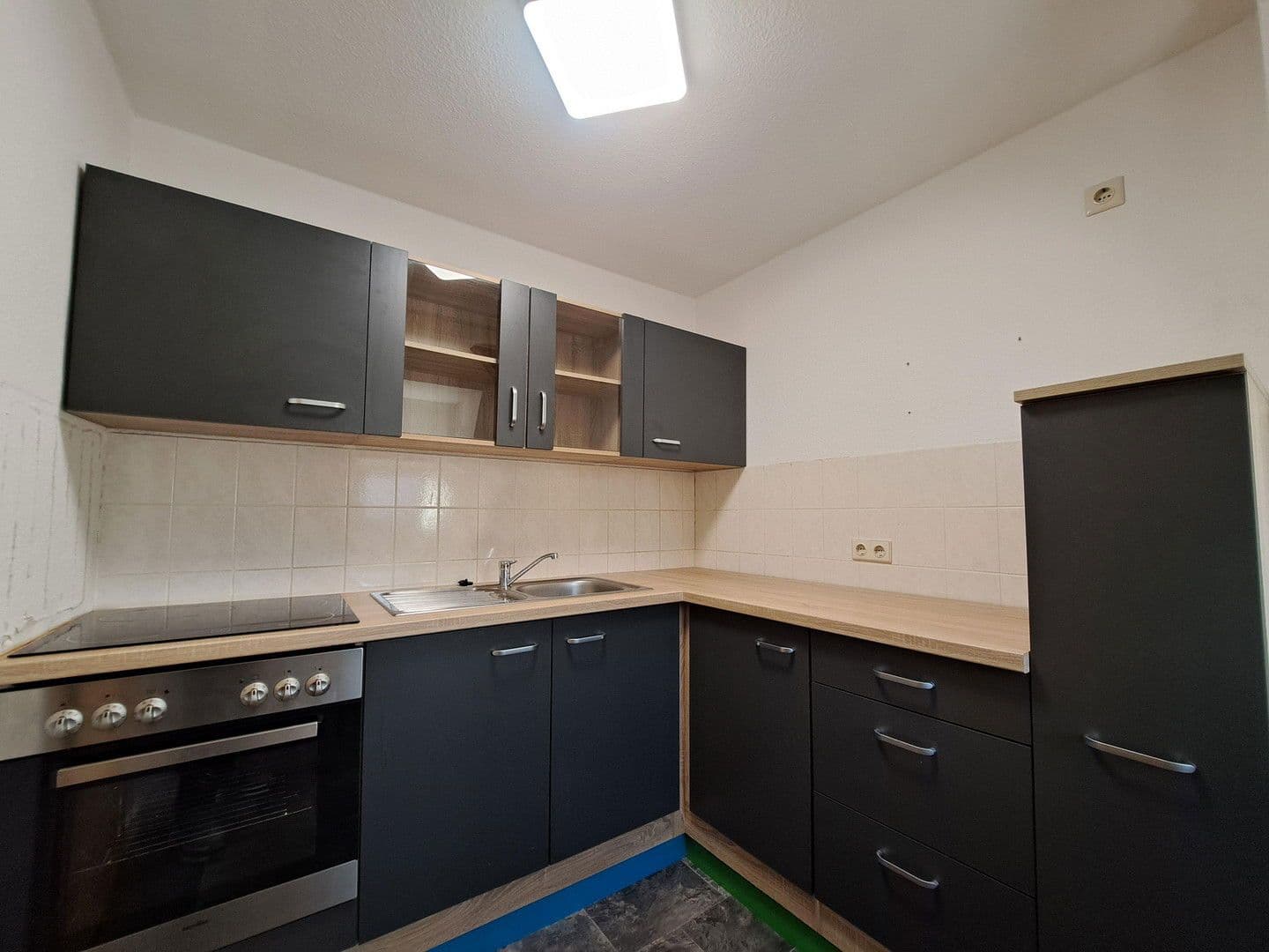 Pronájem bytu 3+1 73 m², Biesnitzer Str. 72, Zhořelec, Sasko Pronájem bytu 3+1 73 m², Biesnitzer Str. 72, Zhořelec, Sasko