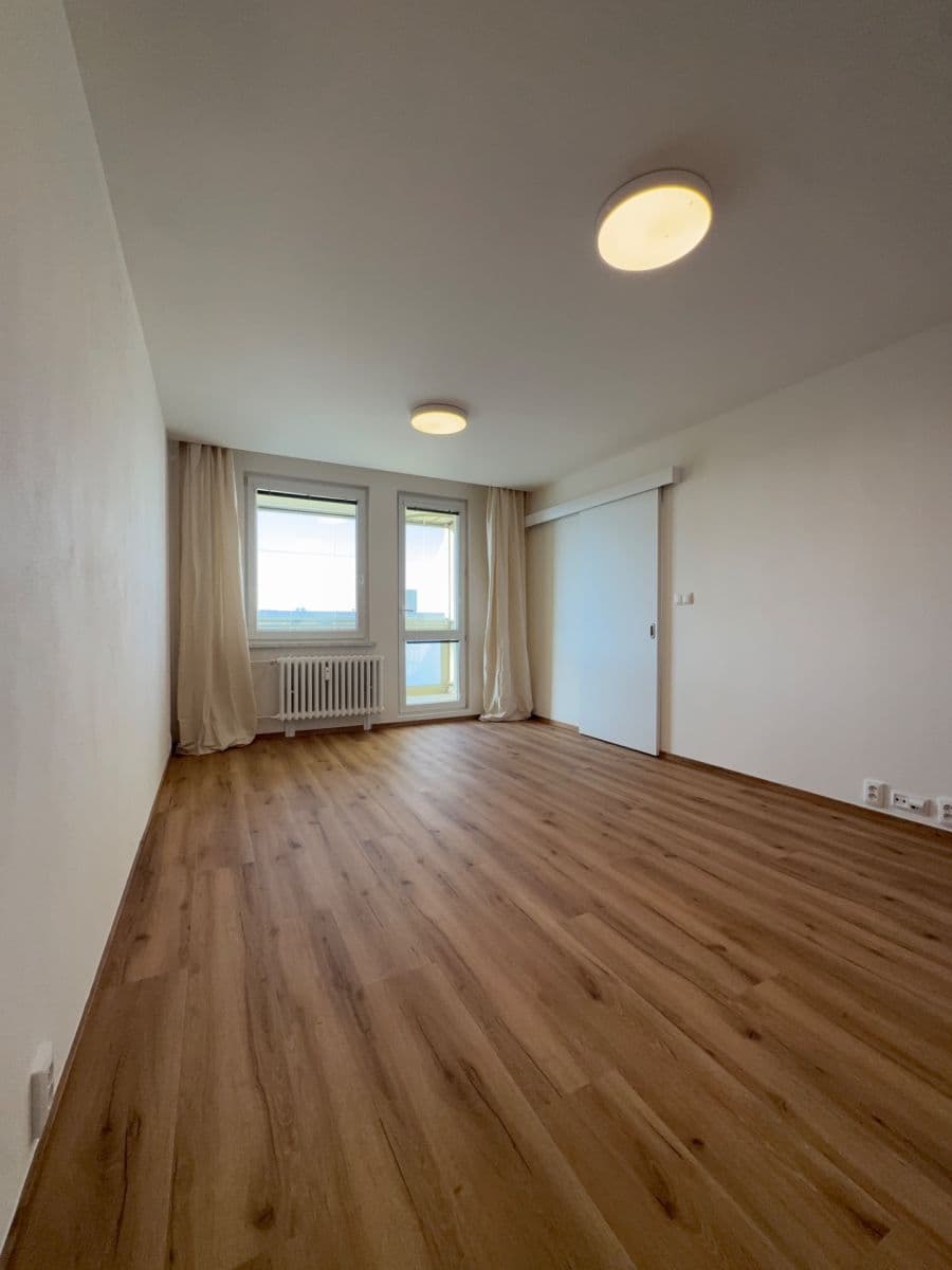 Pronájem bytu 3+1 65 m², Kahovská, Praha, Praha Pronájem bytu 3+1 65 m², Kahovská, Praha, Praha