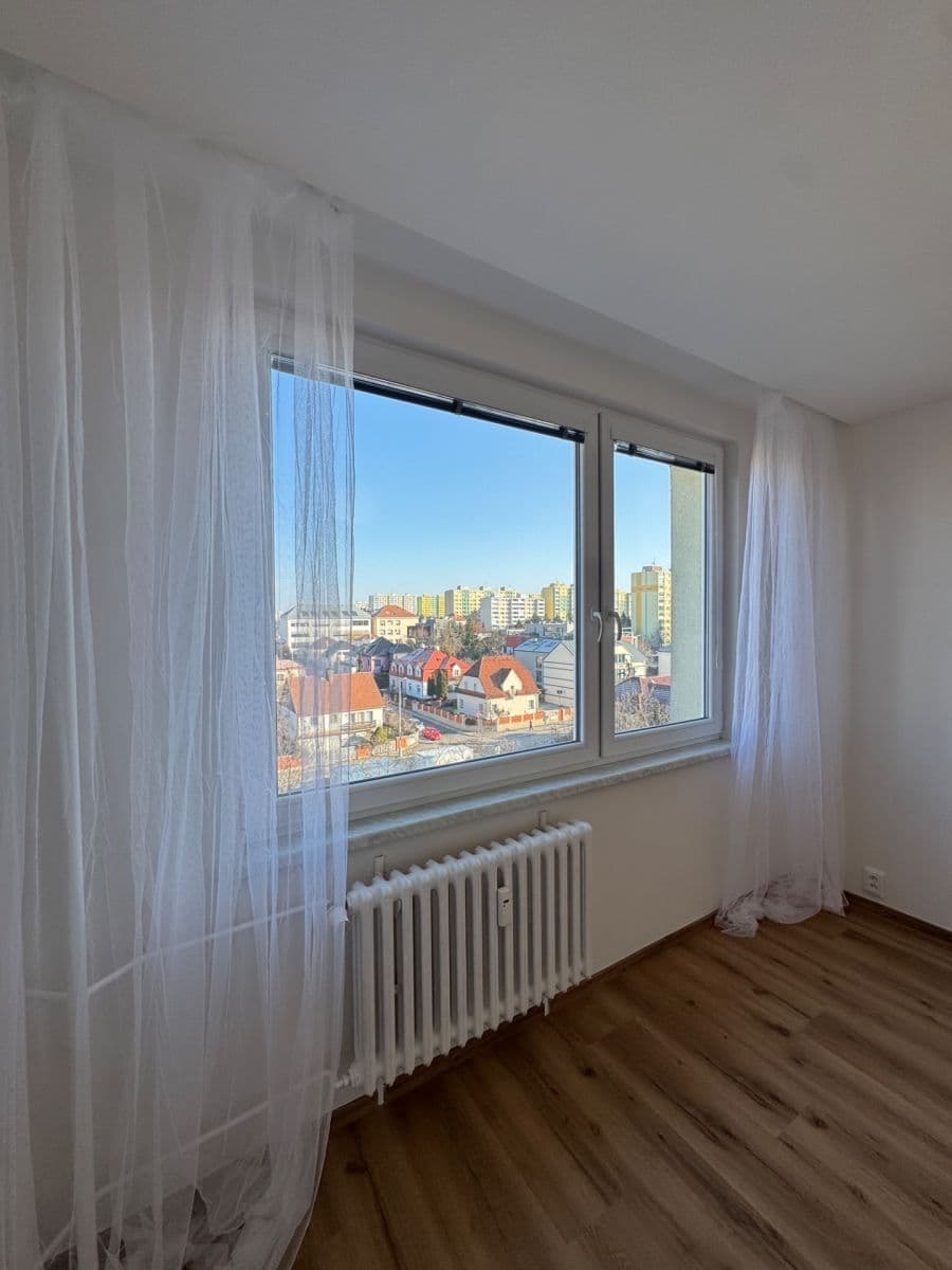 Pronájem bytu 3+1 65 m², Kahovská, Praha, Praha Pronájem bytu 3+1 65 m², Kahovská, Praha, Praha
