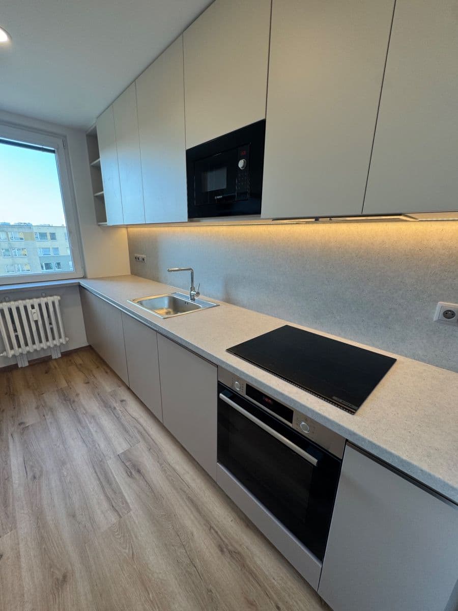 Pronájem bytu 3+1 65 m², Kahovská, Praha, Praha Pronájem bytu 3+1 65 m², Kahovská, Praha, Praha