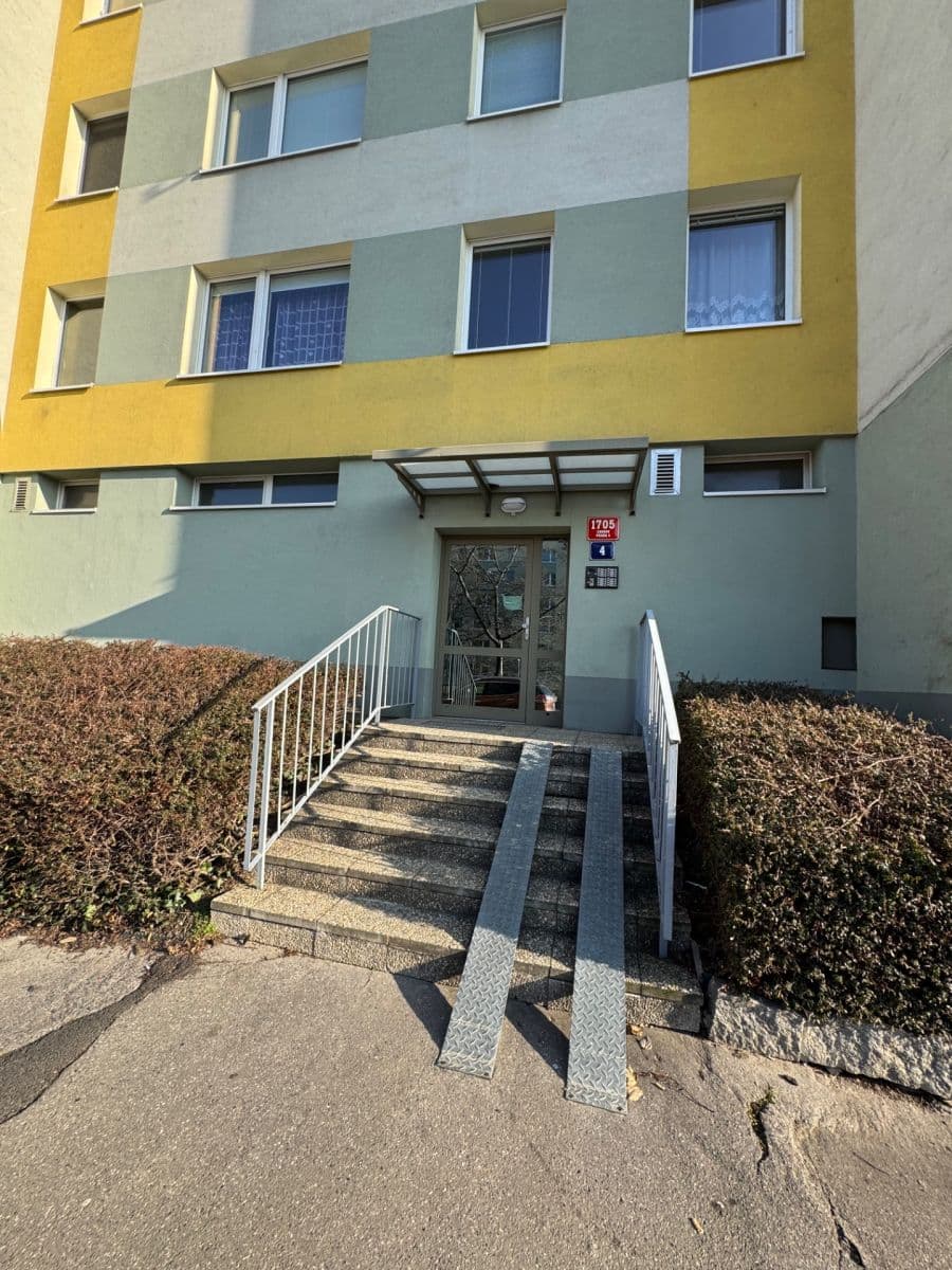 Pronájem bytu 3+1 65 m², Kahovská, Praha, Praha Pronájem bytu 3+1 65 m², Kahovská, Praha, Praha