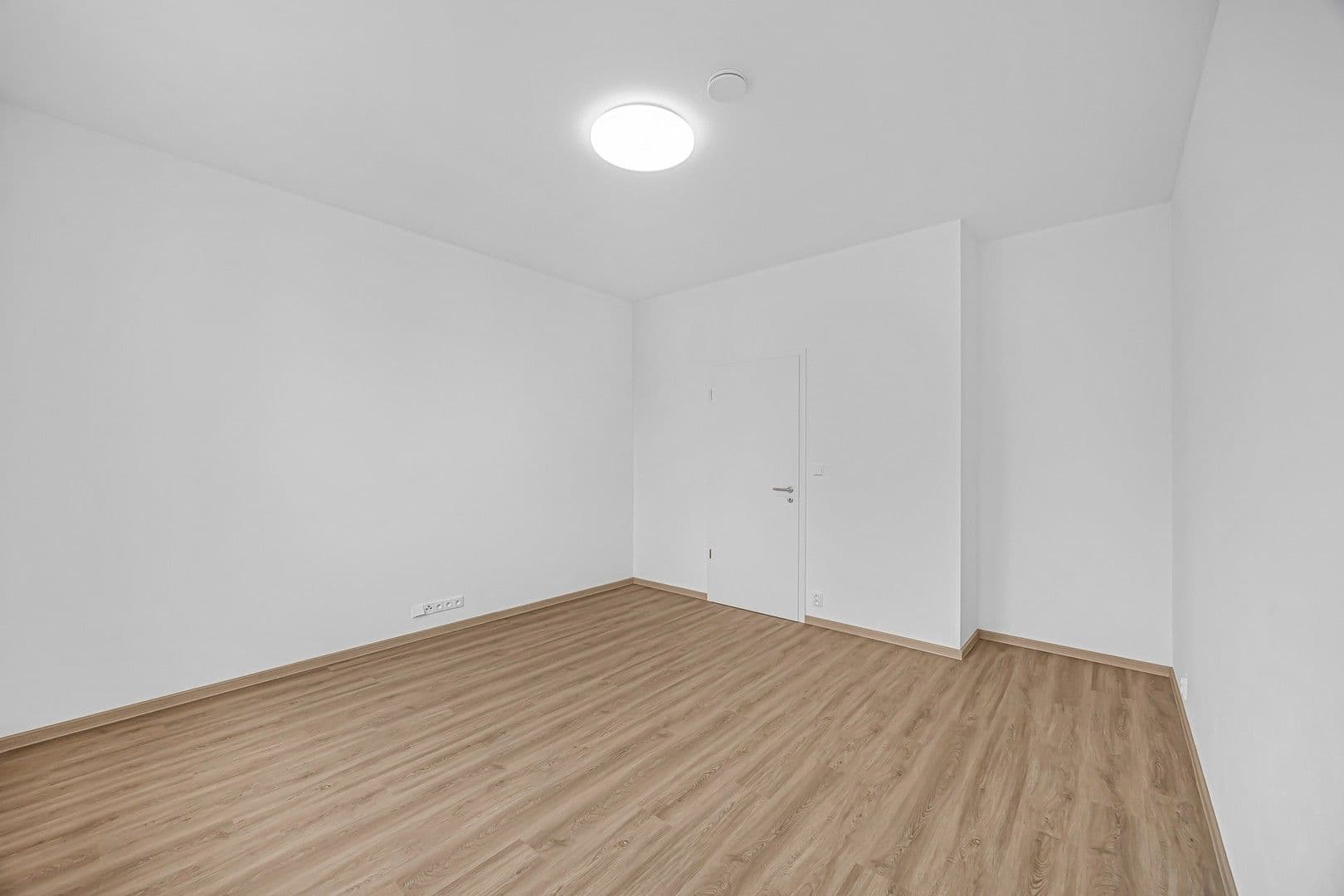 Pronájem bytu 3+kk 75 m², K Dálnici, Praha, Praha Pronájem bytu 3+kk 75 m², K Dálnici, Praha, Praha