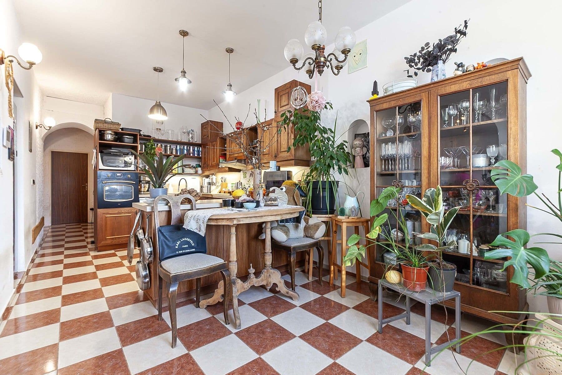 Prodej domu 464 m², pozemek 609 m², náměstí 1. máje, Chrastava, Liberecký kraj Prodej domu 464 m², pozemek 609 m², náměstí 1. máje, Chrastava, Liberecký kraj