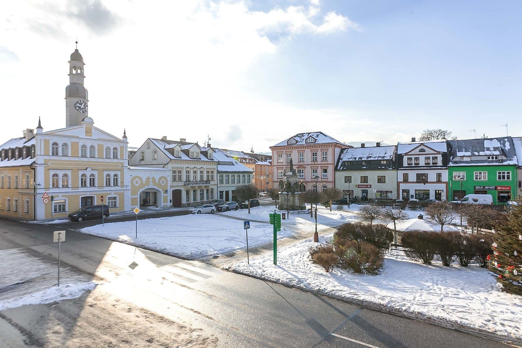 Prodej domu 464 m², pozemek 609 m², náměstí 1. máje, Chrastava, Liberecký kraj Prodej domu 464 m², pozemek 609 m², náměstí 1. máje, Chrastava, Liberecký kraj