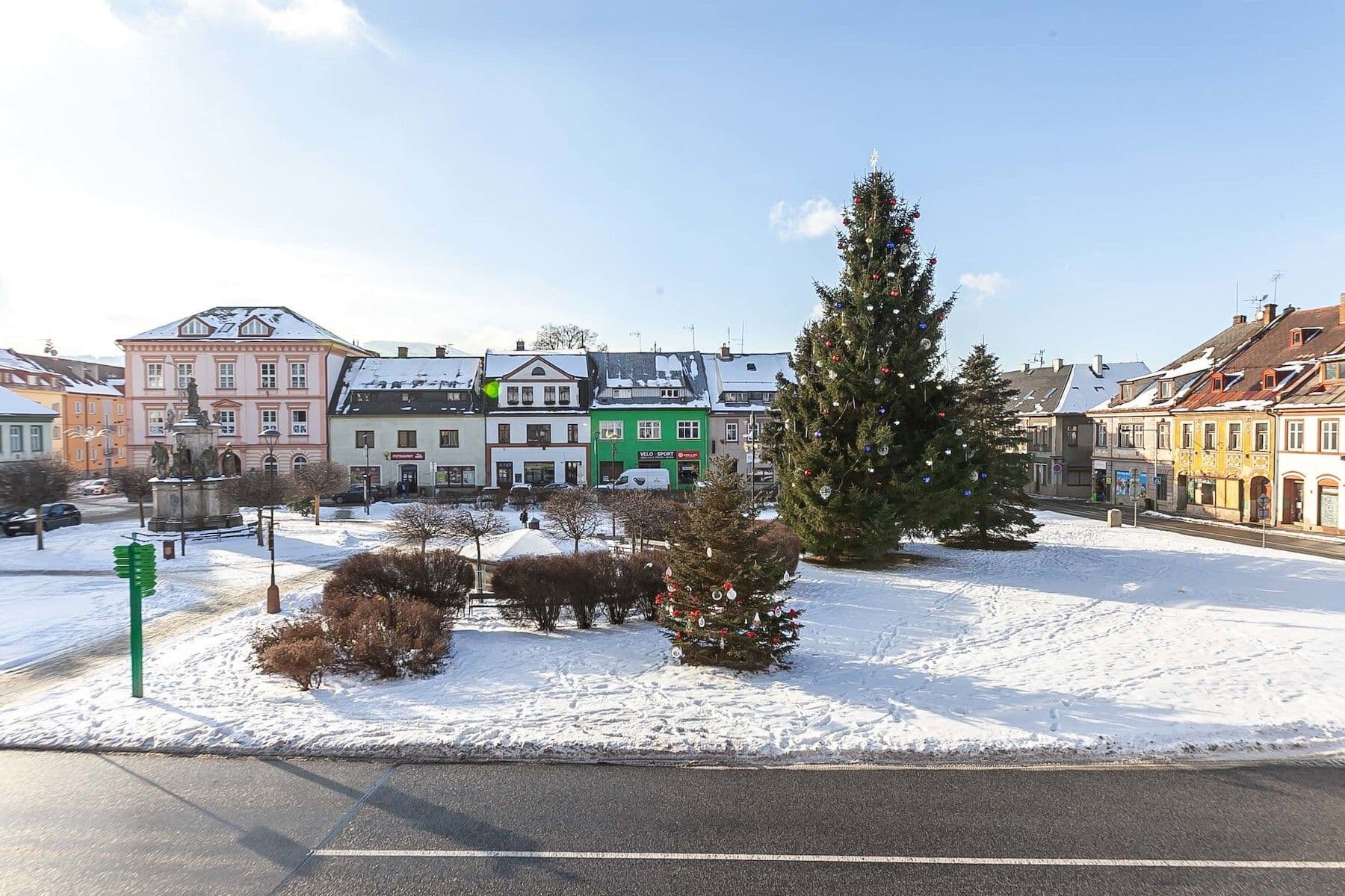 Prodej domu 464 m², pozemek 609 m², náměstí 1. máje, Chrastava, Liberecký kraj Prodej domu 464 m², pozemek 609 m², náměstí 1. máje, Chrastava, Liberecký kraj