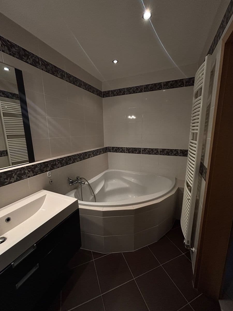 Pronájem bytu 3+kk 82 m², Sazovická, Praha, Praha Pronájem bytu 3+kk 82 m², Sazovická, Praha, Praha