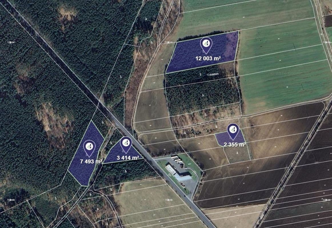 Prodej pozemku 85.678 m², Oseček, Středočeský kraj Prodej pozemku 85.678 m², Oseček, Středočeský kraj