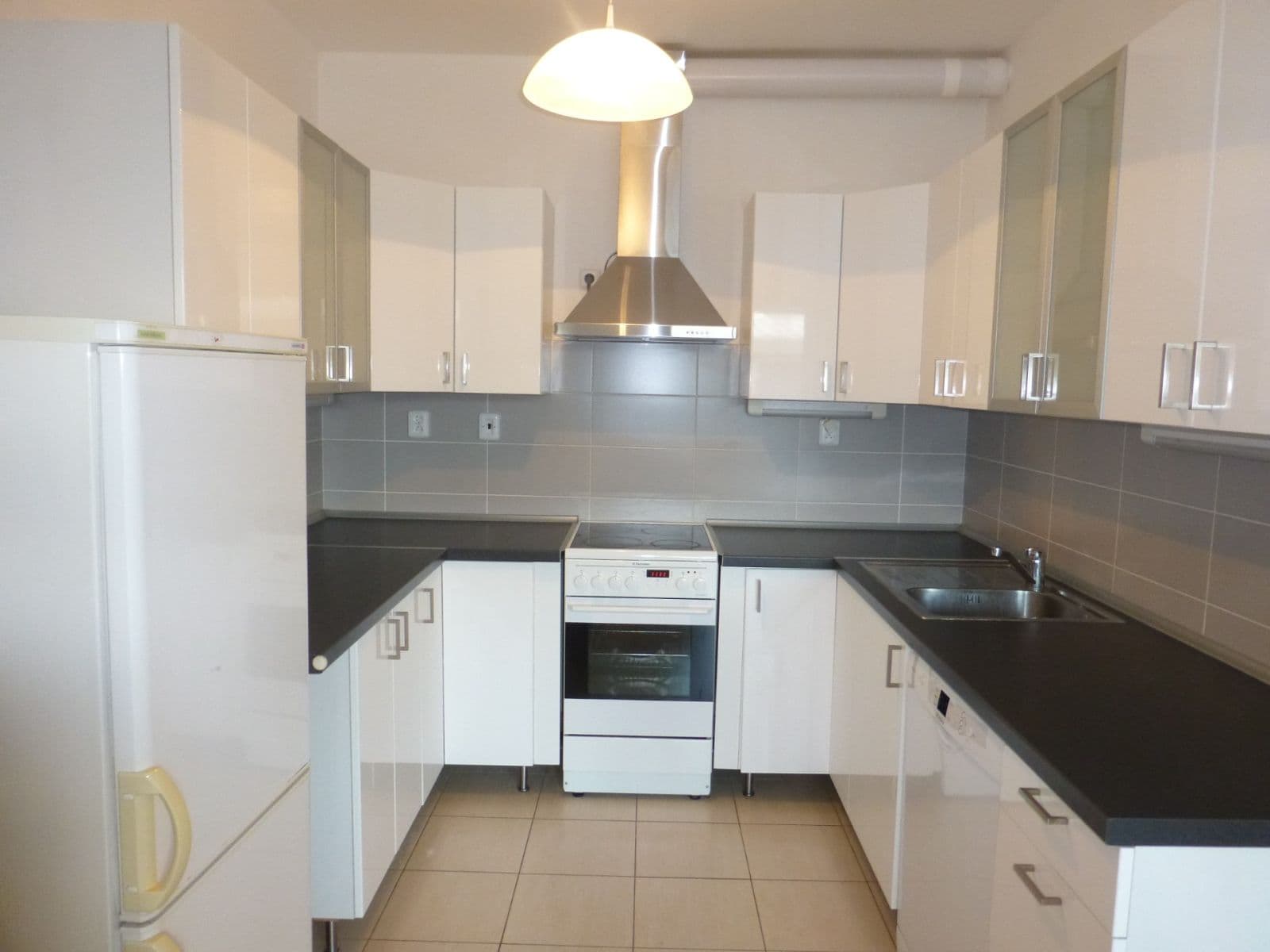 Pronájem bytu 2+kk 56 m², Jana Přibíka, Praha, Praha Pronájem bytu 2+kk 56 m², Jana Přibíka, Praha, Praha