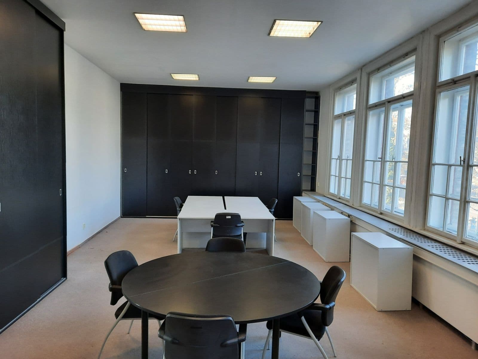 Pronájem kanceláře 295 m², Huťská, Kladno, Středočeský kraj Pronájem kanceláře 295 m², Huťská, Kladno, Středočeský kraj