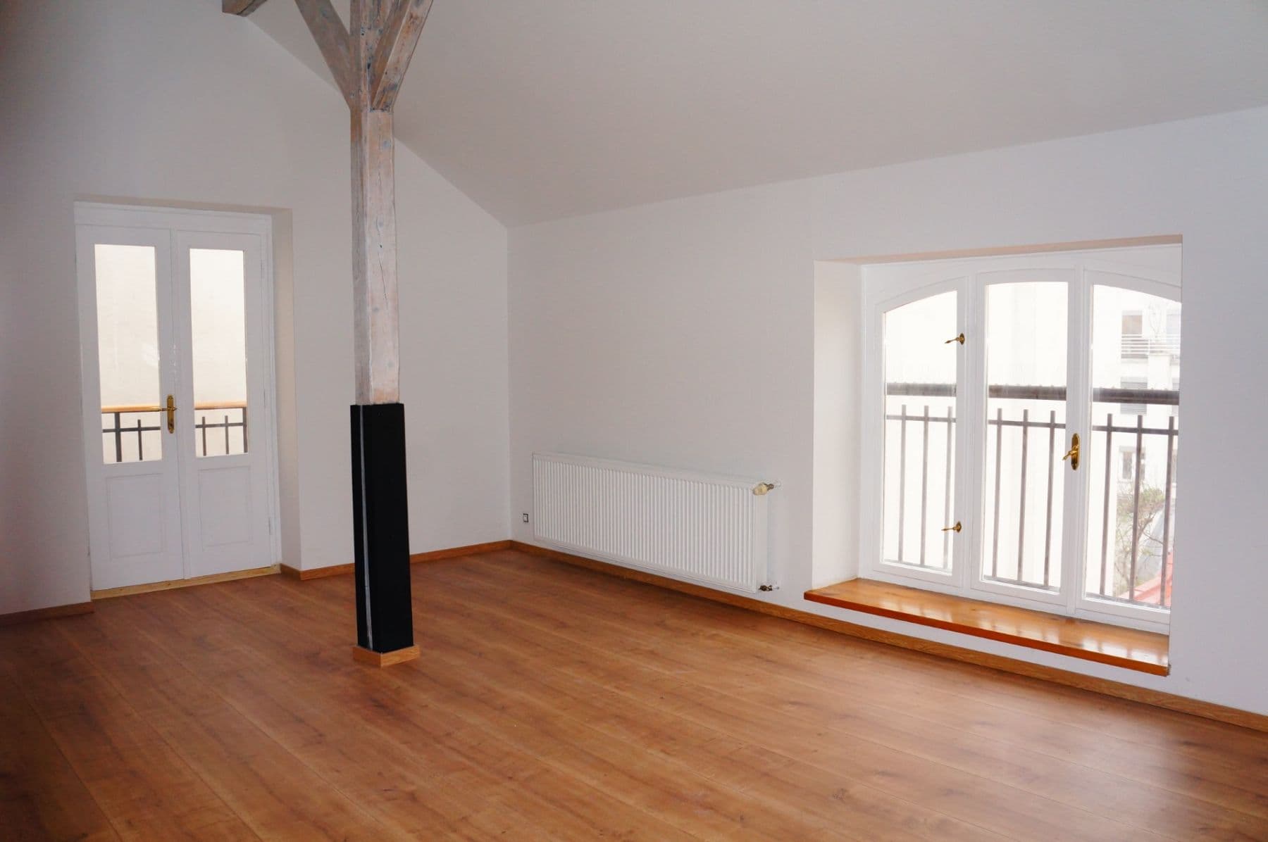 Pronájem bytu 3+kk 110 m², Karlovo náměstí, Praha, Praha Pronájem bytu 3+kk 110 m², Karlovo náměstí, Praha, Praha