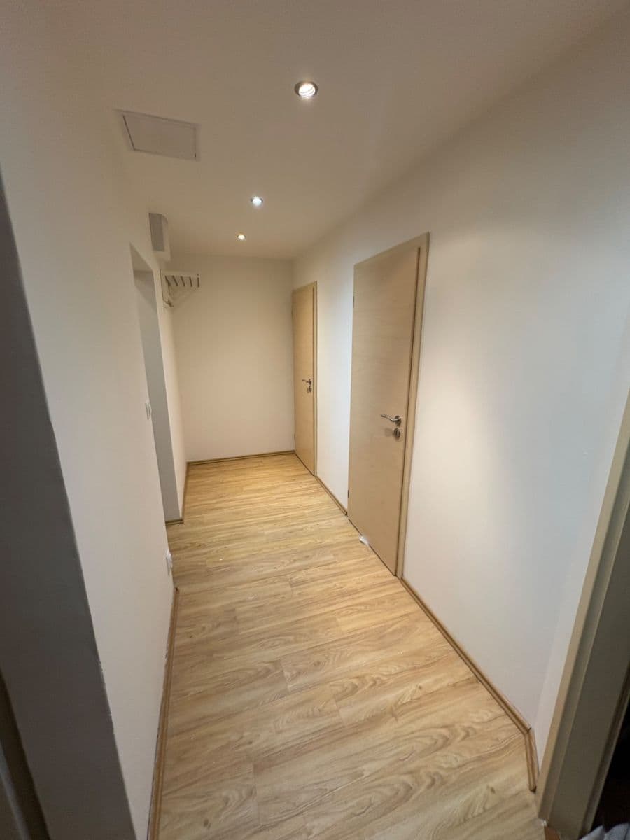 Pronájem bytu 3+kk 72 m², Pod Lipami, Praha, Praha Pronájem bytu 3+kk 72 m², Pod Lipami, Praha, Praha
