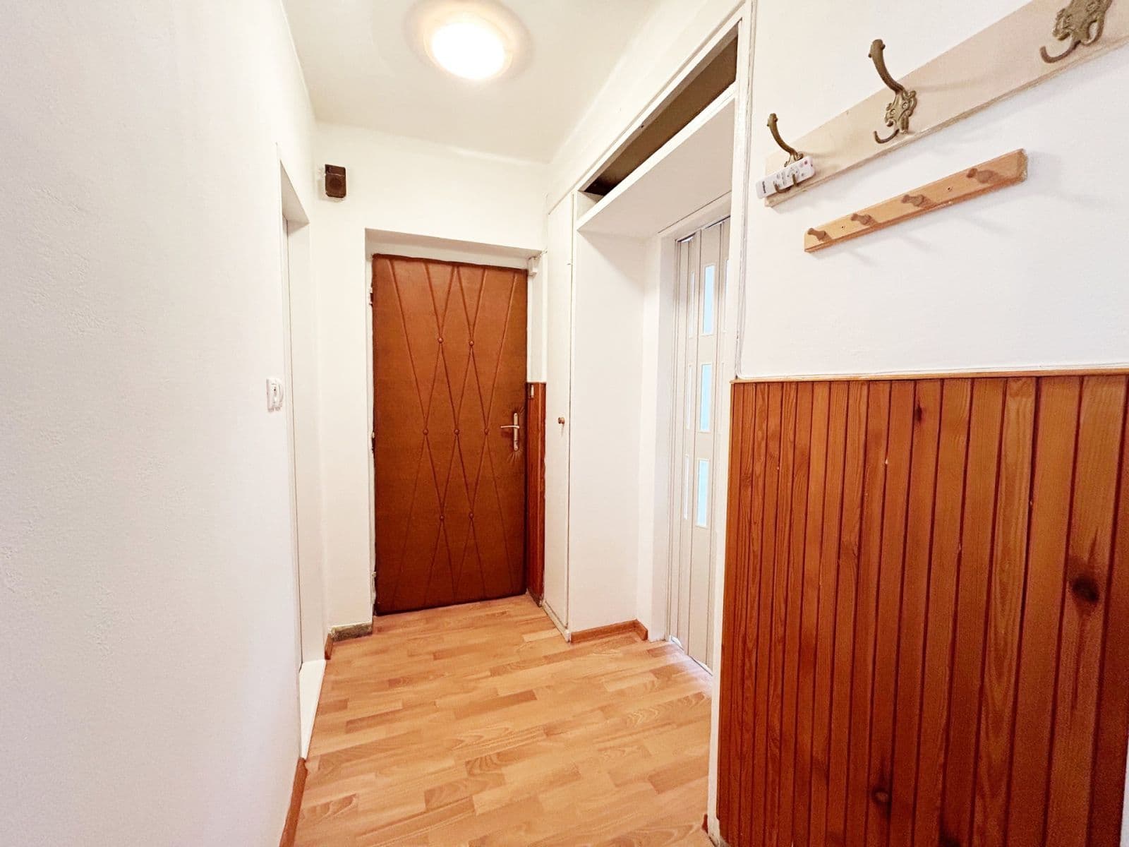 Pronájem bytu 2+1 45 m², 9. května, Týnec nad Sázavou, Středočeský kraj Pronájem bytu 2+1 45 m², 9. května, Týnec nad Sázavou, Středočeský kraj