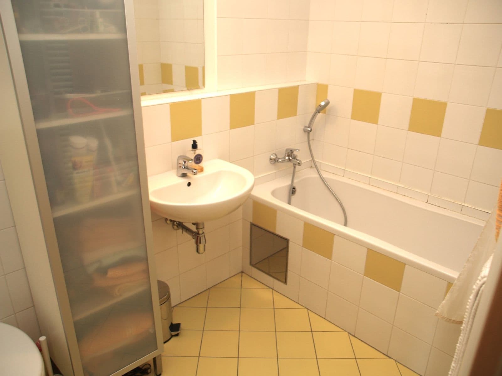 Pronájem bytu 3+kk 81 m², Suchdolské náměstí, Praha, Praha Pronájem bytu 3+kk 81 m², Suchdolské náměstí, Praha, Praha