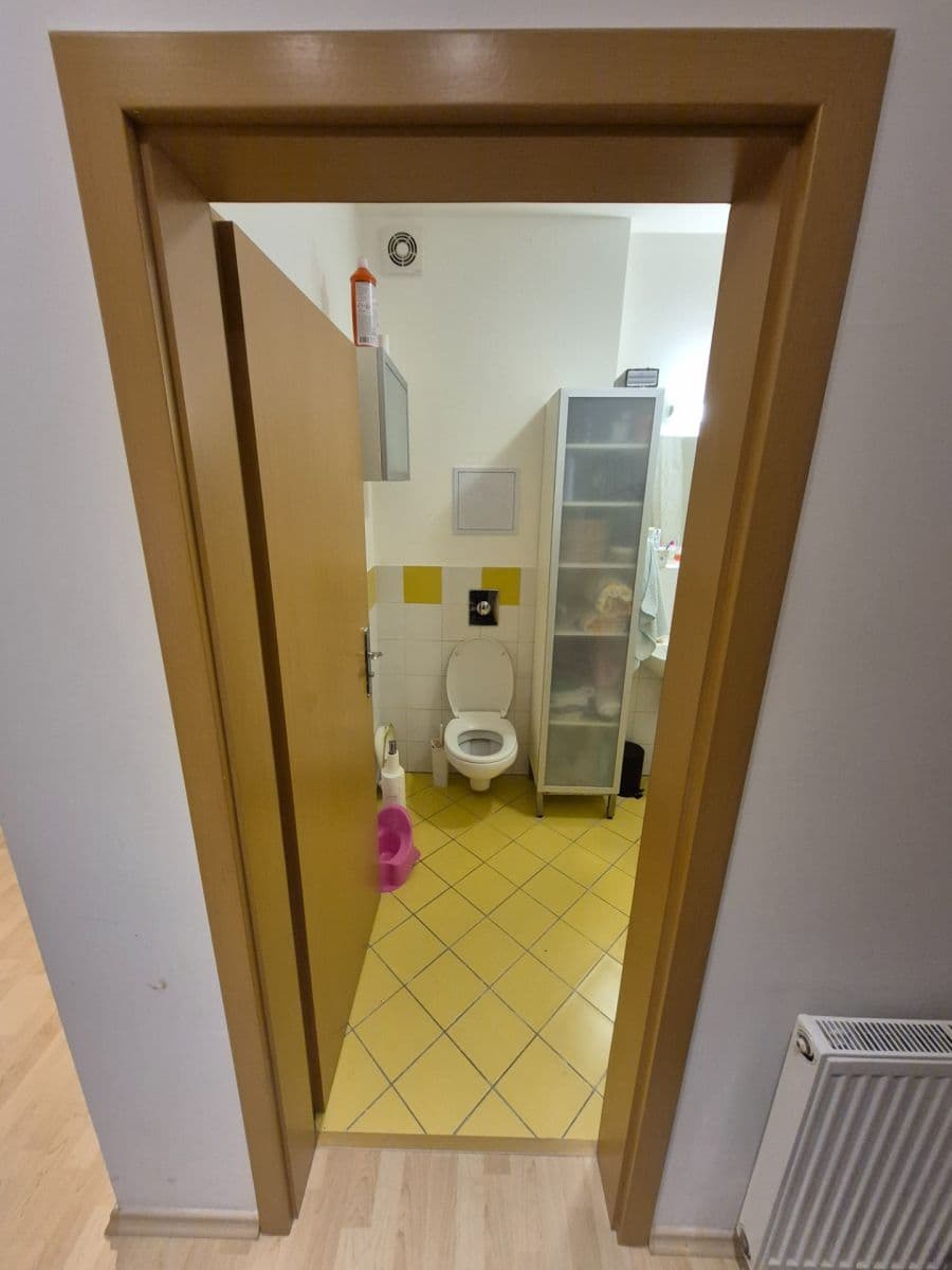 Pronájem bytu 3+kk 81 m², Suchdolské náměstí, Praha, Praha Pronájem bytu 3+kk 81 m², Suchdolské náměstí, Praha, Praha