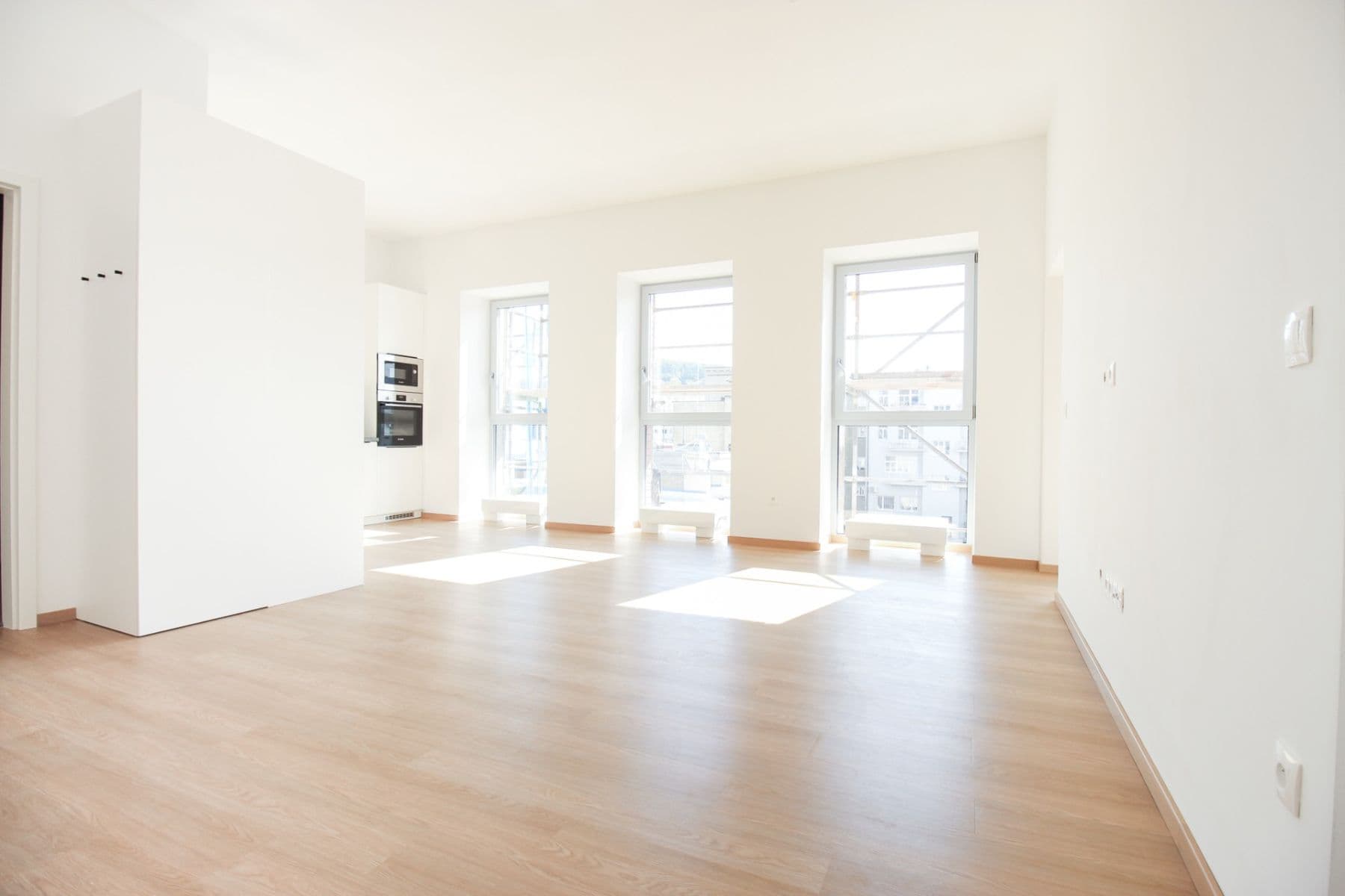 Pronájem bytu 2+kk 61 m², Lorencova, Zlín, Zlínský kraj Pronájem bytu 2+kk 61 m², Lorencova, Zlín, Zlínský kraj