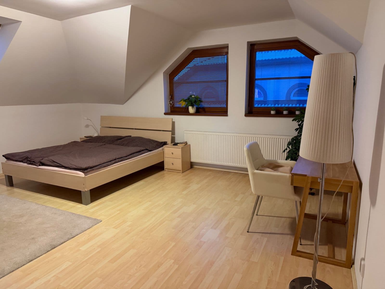 Pronájem domu 279 m², pozemek 659 m², Edvarda Beneše, Horoměřice, Středočeský kraj Pronájem domu 279 m², pozemek 659 m², Edvarda Beneše, Horoměřice, Středočeský kraj