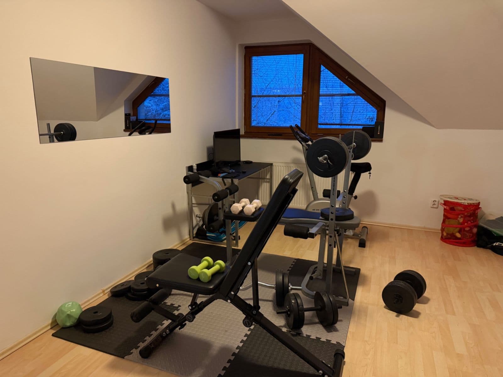 Pronájem domu 279 m², pozemek 659 m², Edvarda Beneše, Horoměřice, Středočeský kraj Pronájem domu 279 m², pozemek 659 m², Edvarda Beneše, Horoměřice, Středočeský kraj