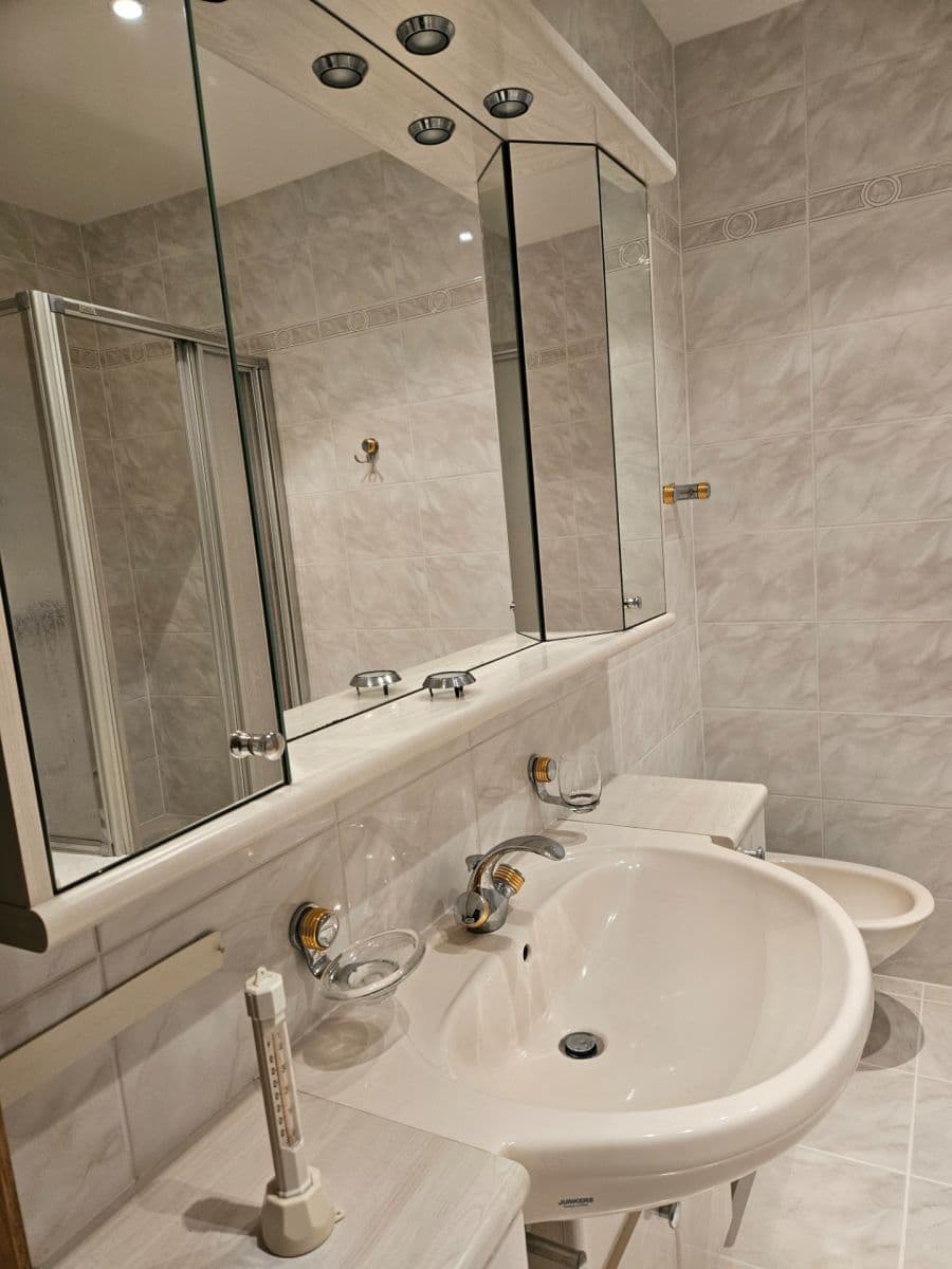 Pronájem domu 65 m², pozemek 200 m², Křečovice, Středočeský kraj Pronájem domu 65 m², pozemek 200 m², Křečovice, Středočeský kraj