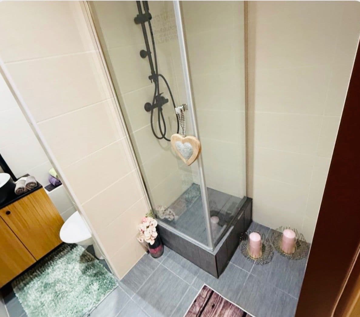 Pronájem bytu 2+kk 42 m², Lomená, Česká Lípa, Liberecký kraj Pronájem bytu 2+kk 42 m², Lomená, Česká Lípa, Liberecký kraj