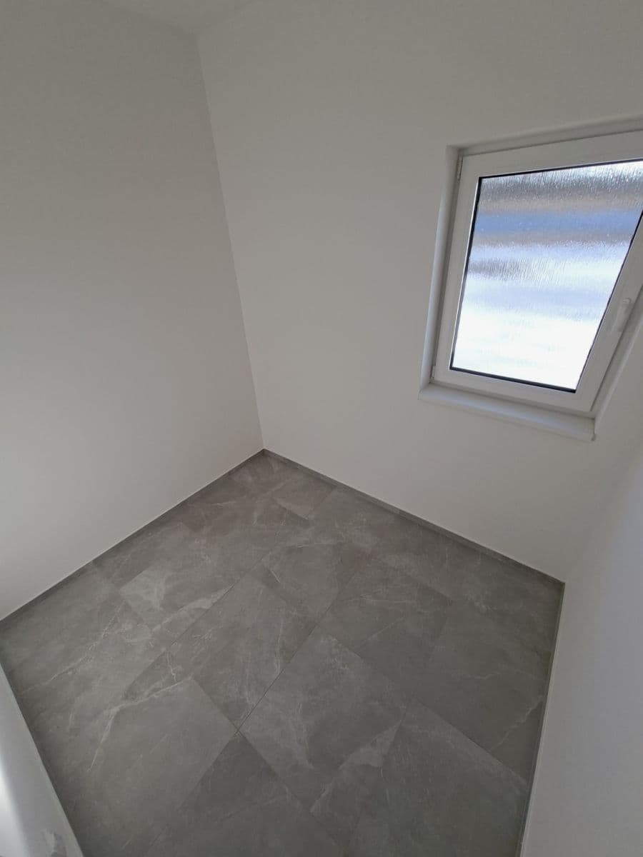 Pronájem domu 154 m², pozemek 878 m², Nezabylice, Ústecký kraj Pronájem domu 154 m², pozemek 878 m², Nezabylice, Ústecký kraj
