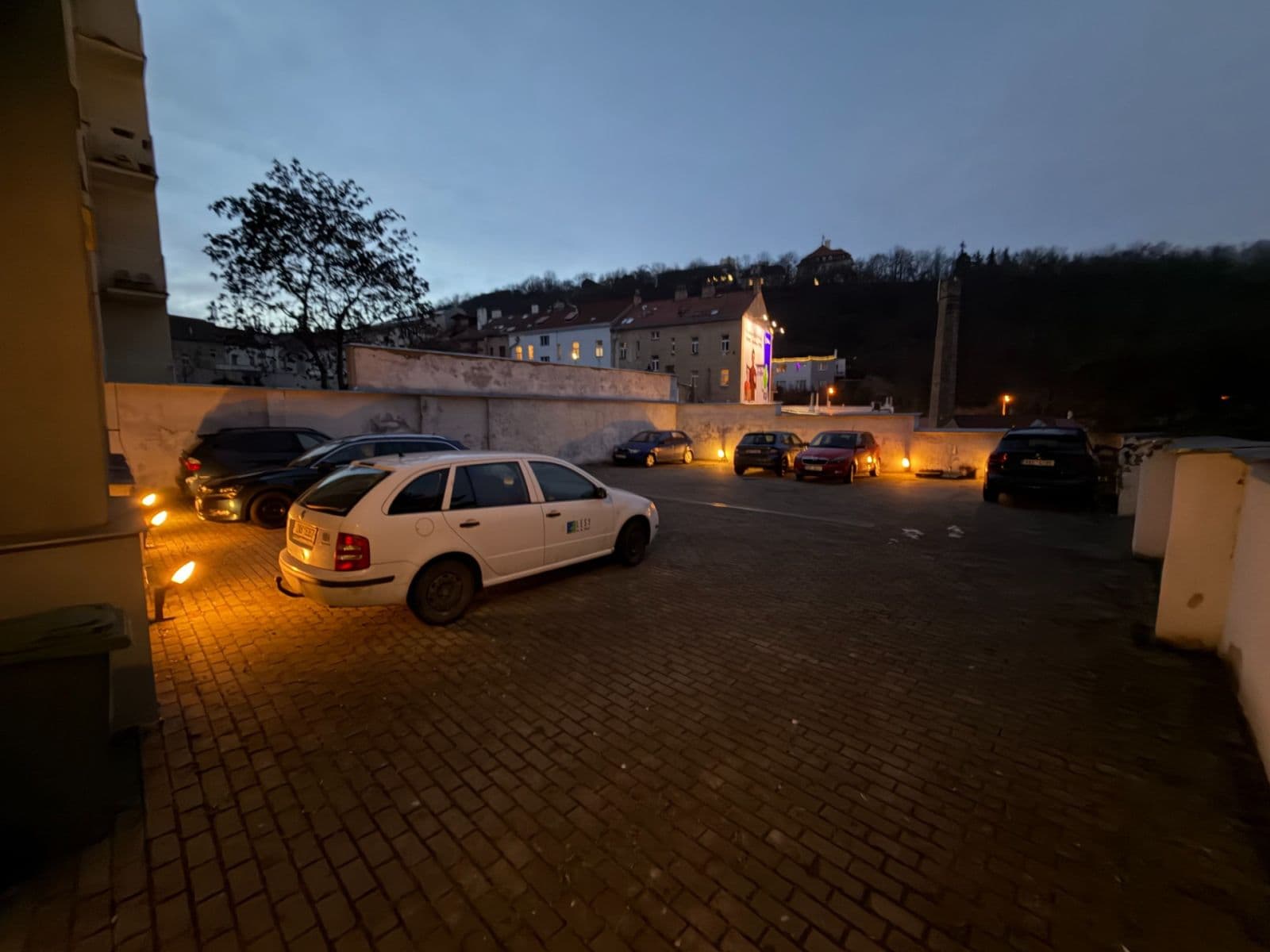 Pronájem garáže 8 m², Na Neklance, Praha, Praha Pronájem garáže 8 m², Na Neklance, Praha, Praha