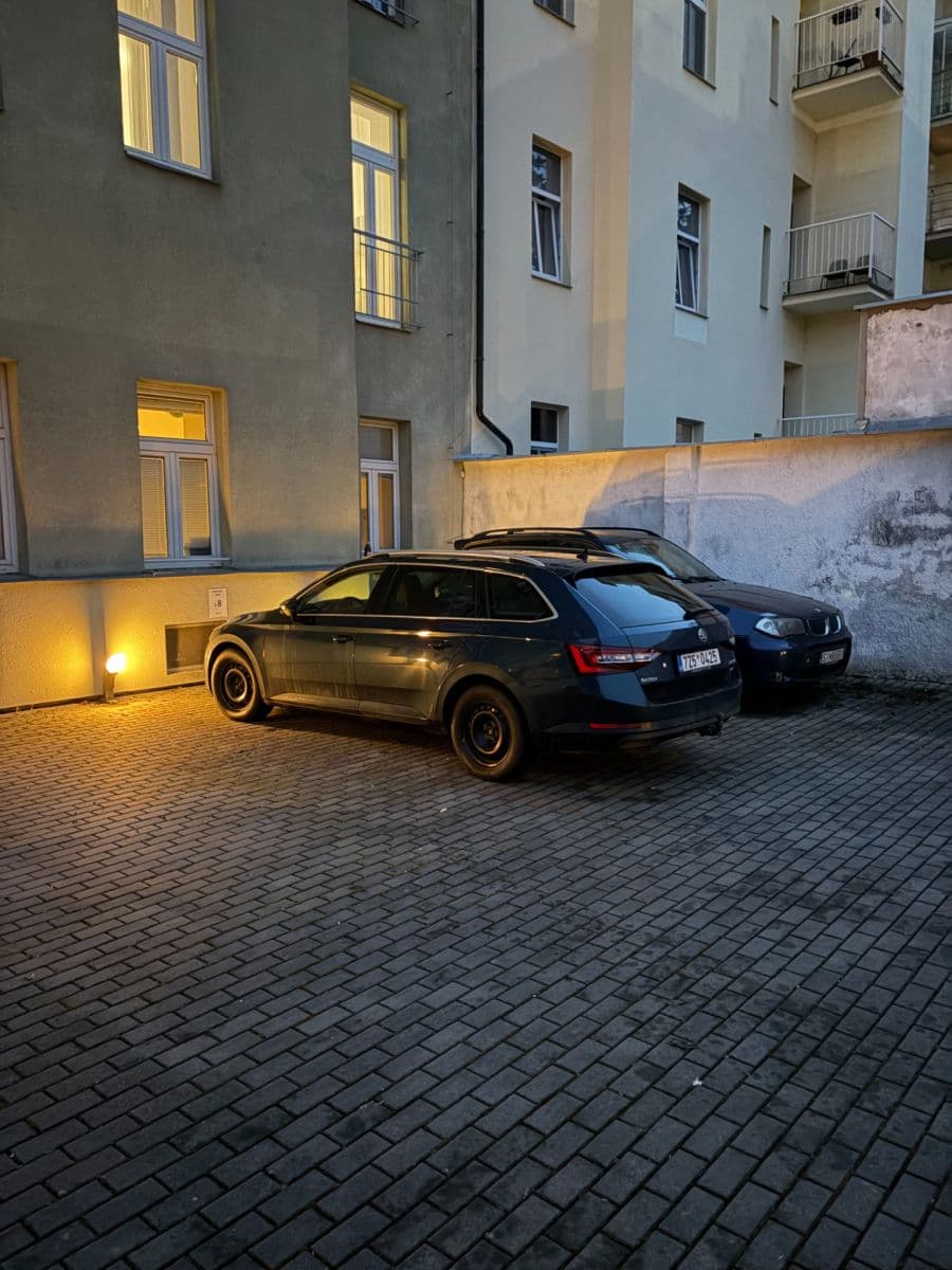 Pronájem garáže 8 m², Na Neklance, Praha, Praha Pronájem garáže 8 m², Na Neklance, Praha, Praha