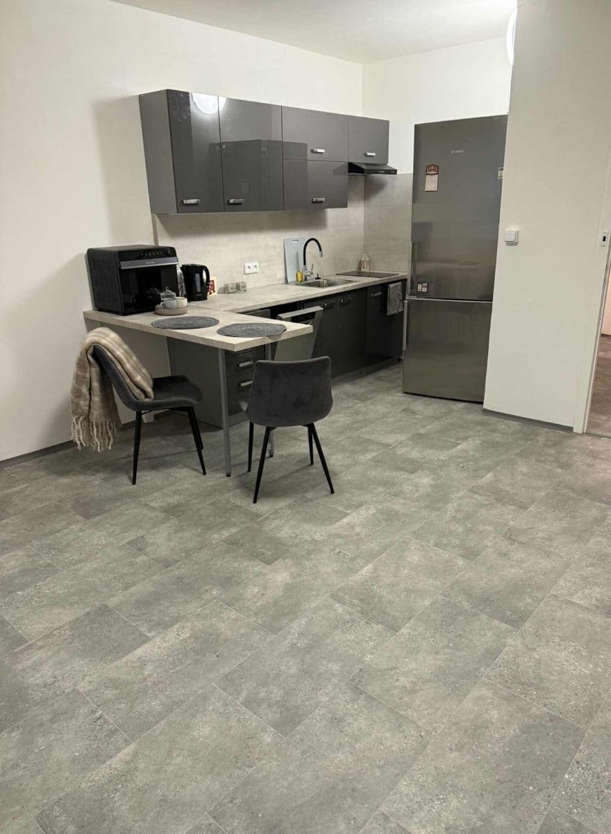 Prodej bytu 2+kk 42 m², Závodní, Děčín, Ústecký kraj Prodej bytu 2+kk 42 m², Závodní, Děčín, Ústecký kraj