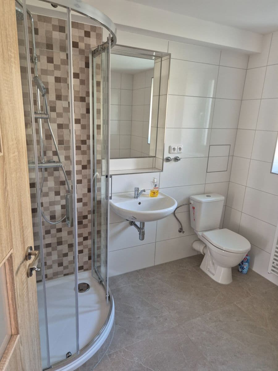 Pronájem bytu 2+1 65 m², Julia Fučíka, Beroun, Středočeský kraj Pronájem bytu 2+1 65 m², Julia Fučíka, Beroun, Středočeský kraj