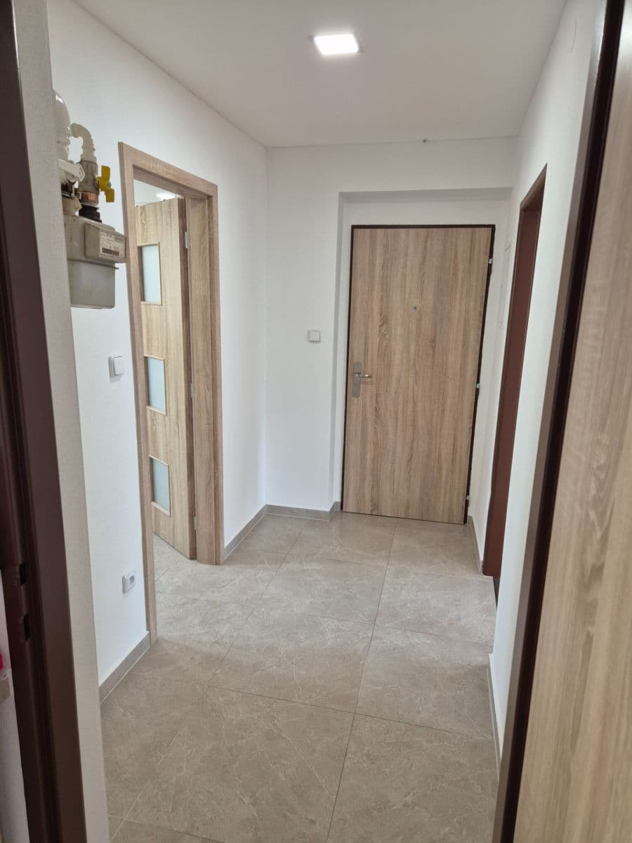 Pronájem bytu 2+1 65 m², Julia Fučíka, Beroun, Středočeský kraj Pronájem bytu 2+1 65 m², Julia Fučíka, Beroun, Středočeský kraj