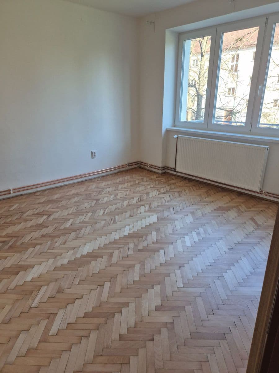 Pronájem bytu 2+1 65 m², Julia Fučíka, Beroun, Středočeský kraj Pronájem bytu 2+1 65 m², Julia Fučíka, Beroun, Středočeský kraj