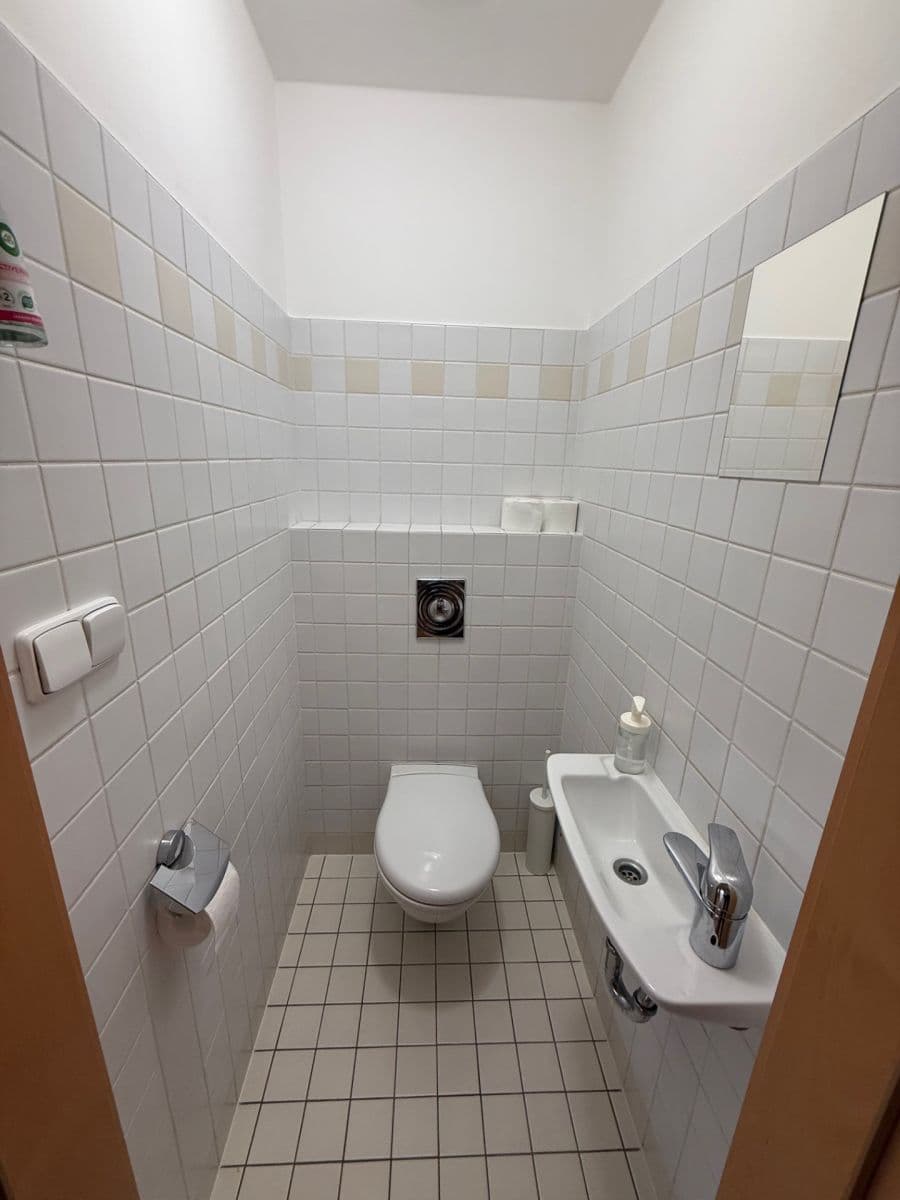 Prodej bytu 2+kk 52 m², Nepilova, Praha, Praha Prodej bytu 2+kk 52 m², Nepilova, Praha, Praha