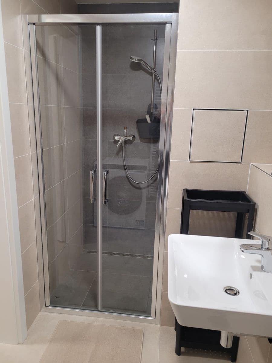 Pronájem bytu 1+kk 33 m², Cihlářská, Hostivice, Středočeský kraj Pronájem bytu 1+kk 33 m², Cihlářská, Hostivice, Středočeský kraj