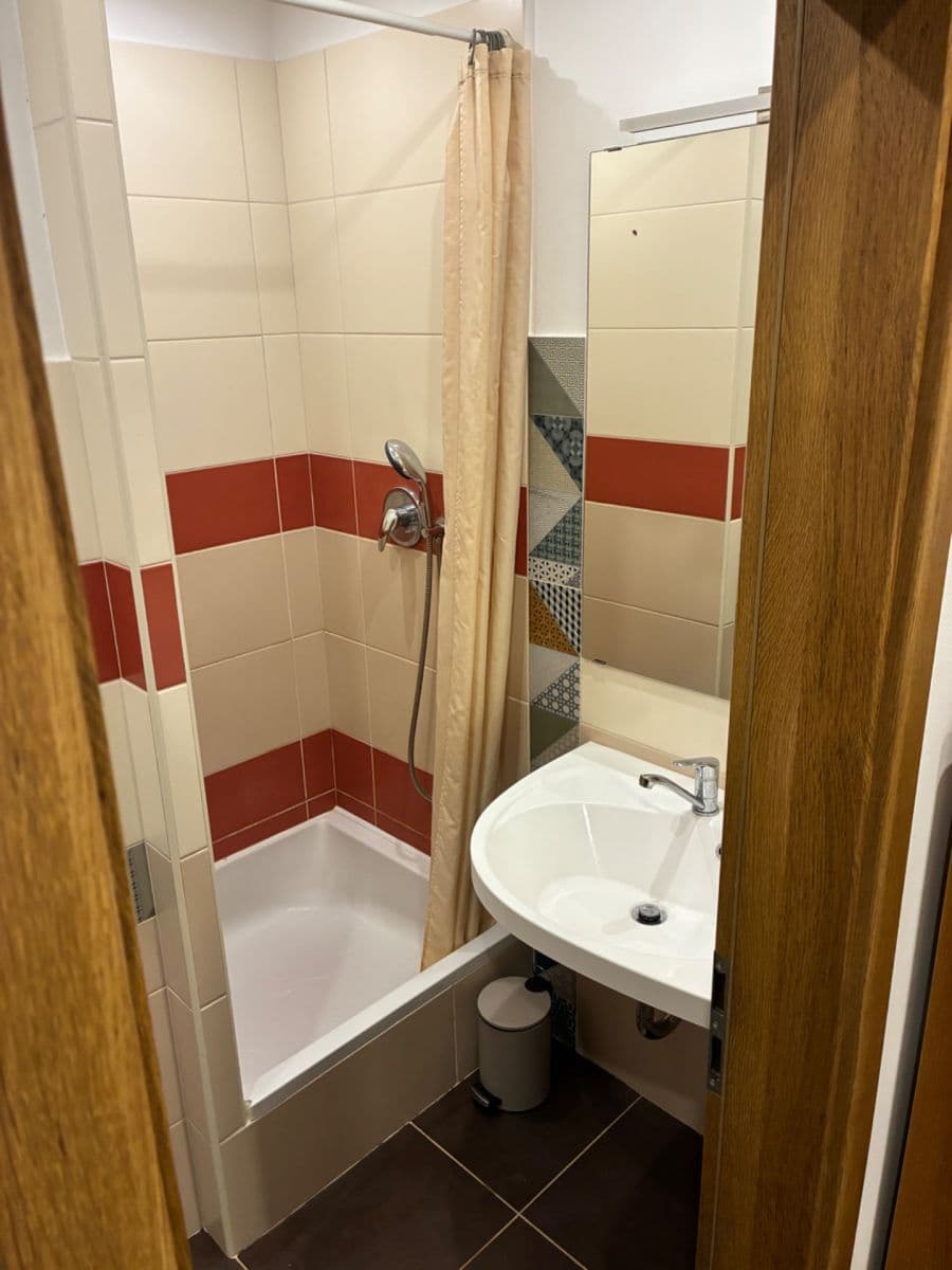 Pronájem bytu 3+kk 71 m², Prosluněná, Praha, Praha Pronájem bytu 3+kk 71 m², Prosluněná, Praha, Praha