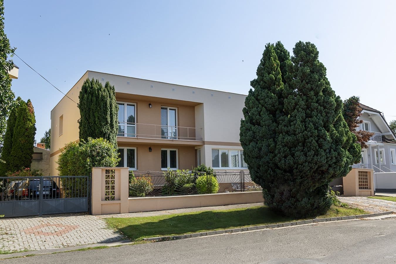 Prodej domu 246 m², pozemek 649 m², Gazdovský rad, Štvrtok na Ostrove, Trnavský kraj Prodej domu 246 m², pozemek 649 m², Gazdovský rad, Štvrtok na Ostrove, Trnavský kraj