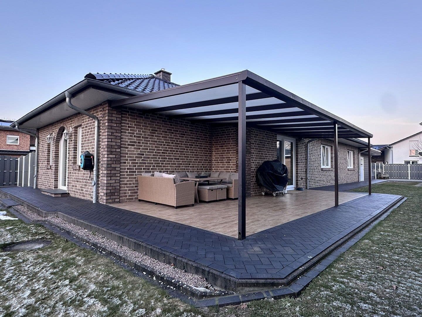 Prodej domu 166 m², pozemek 939 m², Rotdornweg , 26, Schiffdorf, Dolní Sasko Prodej domu 166 m², pozemek 939 m², Rotdornweg , 26, Schiffdorf, Dolní Sasko