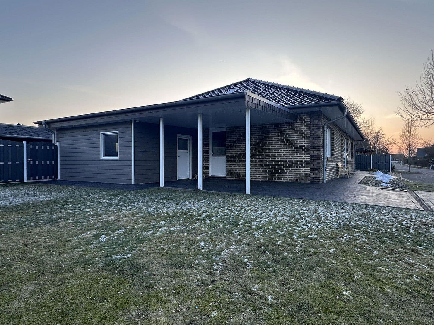 Prodej domu 166 m², pozemek 939 m², Rotdornweg , 26, Schiffdorf, Dolní Sasko Prodej domu 166 m², pozemek 939 m², Rotdornweg , 26, Schiffdorf, Dolní Sasko