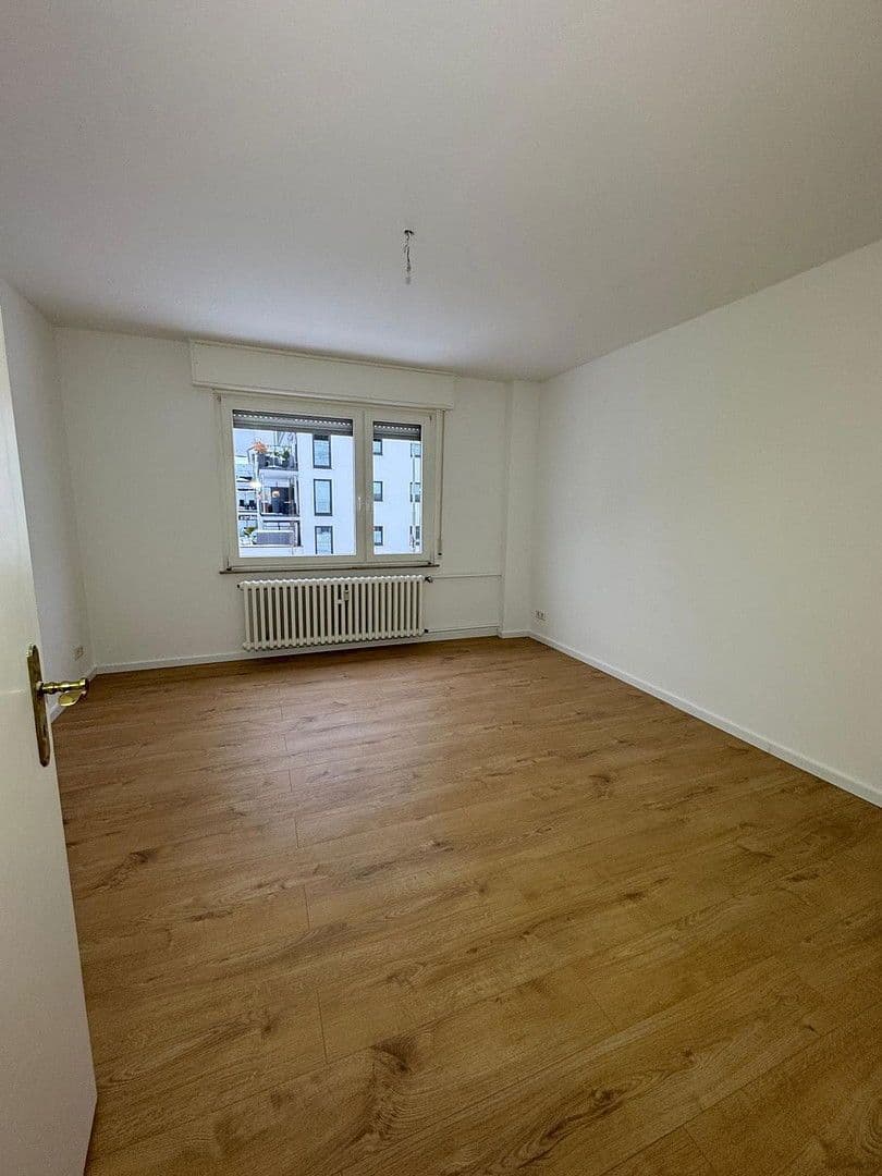 Pronájem bytu 3+1 65 m², Friedrichstr. 60, Haan, Severní Porýní-Vestfálsko Pronájem bytu 3+1 65 m², Friedrichstr. 60, Haan, Severní Porýní-Vestfálsko