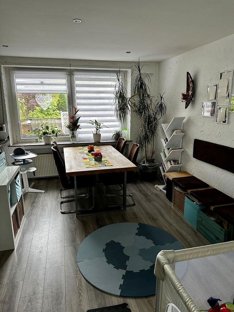 Pronájem bytu 3+kk 95 m², Bochum, Severní Porýní-Vestfálsko Pronájem bytu 3+kk 95 m², Bochum, Severní Porýní-Vestfálsko