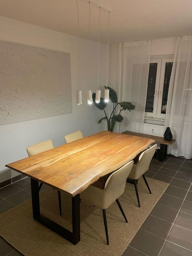 Pronájem bytu 2+kk 56 m², Christinastraße 21, Köln, Severní Porýní-Vestfálsko Pronájem bytu 2+kk 56 m², Christinastraße 21, Köln, Severní Porýní-Vestfálsko