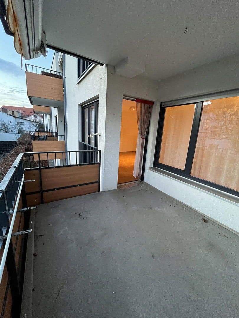 Pronájem bytu 2+1 55 m², Lampertheim, Hessen Pronájem bytu 2+1 55 m², Lampertheim, Hessen