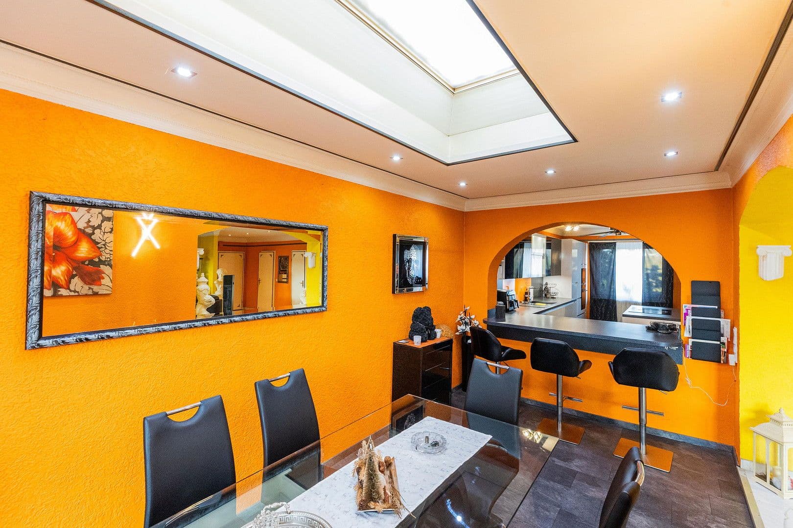 Prodej domu 252 m², pozemek 250 m², Mannheim, Bádensko-Württembersko Prodej domu 252 m², pozemek 250 m², Mannheim, Bádensko-Württembersko