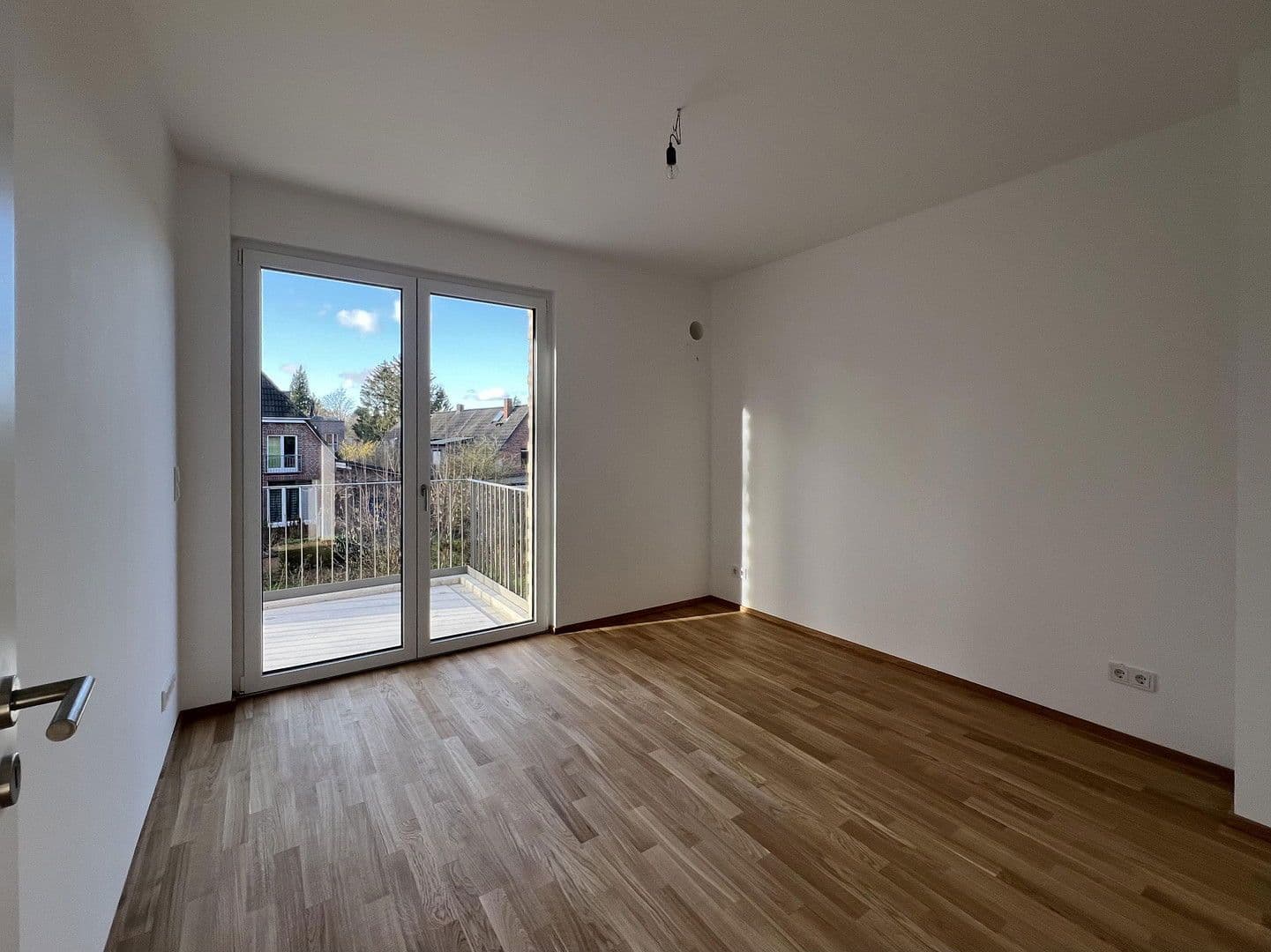 Pronájem bytu 4+1 94 m², Sülldorfer Landstraße 8a, Hamburg, Hamburg Pronájem bytu 4+1 94 m², Sülldorfer Landstraße 8a, Hamburg, Hamburg