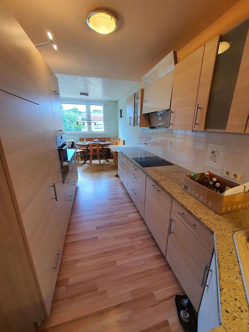 Pronájem bytu 3+kk 93 m², Pforzheim, Bádensko-Württembersko Pronájem bytu 3+kk 93 m², Pforzheim, Bádensko-Württembersko