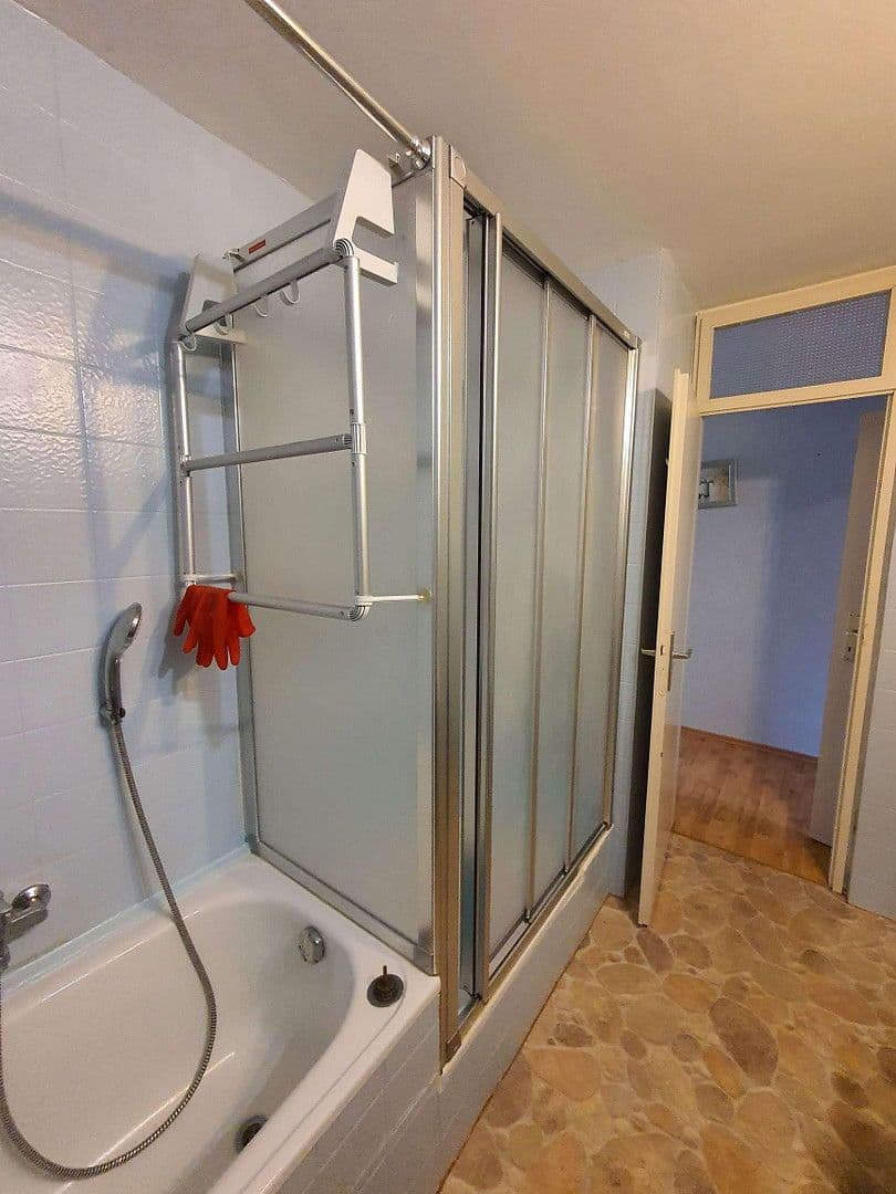 Pronájem bytu 3+kk 93 m², Pforzheim, Bádensko-Württembersko Pronájem bytu 3+kk 93 m², Pforzheim, Bádensko-Württembersko