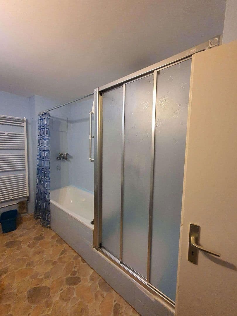 Pronájem bytu 3+kk 93 m², Pforzheim, Bádensko-Württembersko Pronájem bytu 3+kk 93 m², Pforzheim, Bádensko-Württembersko